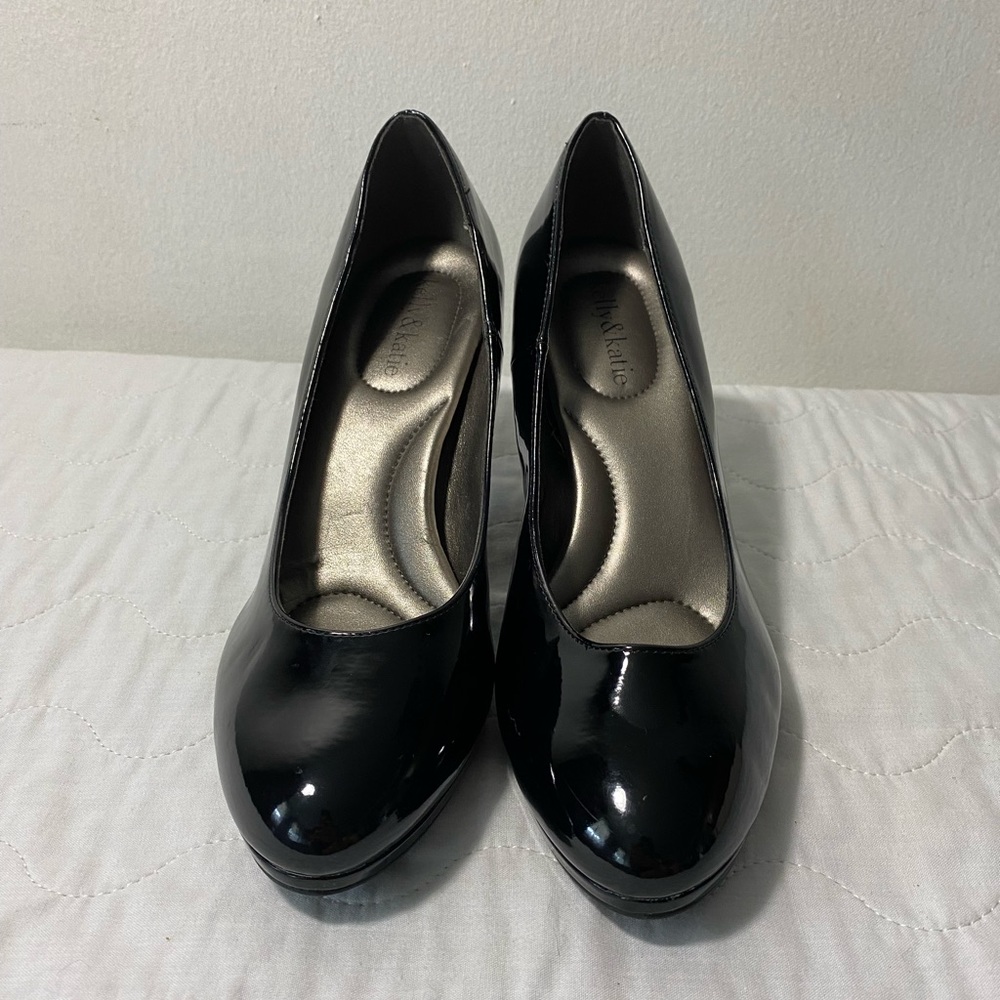 Kelly&Katie Black Heels